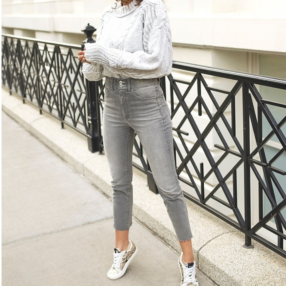 Super High Waisted Slim Jeans